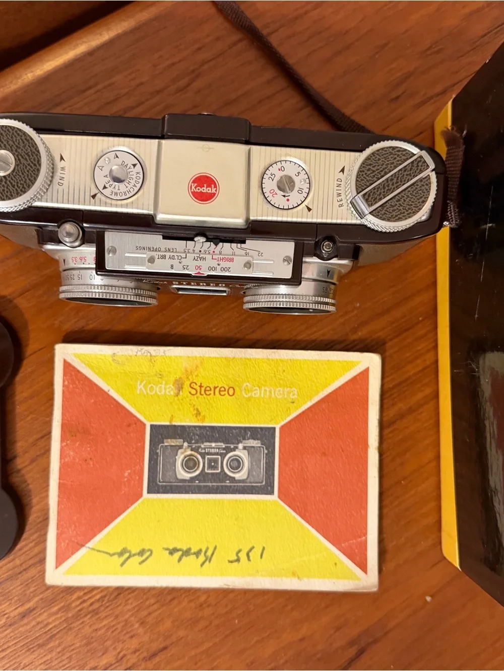 VINTAGE 1950’s Kodak Stereo Camera 35mm 3D Camera with BOX, Manual, Strap.